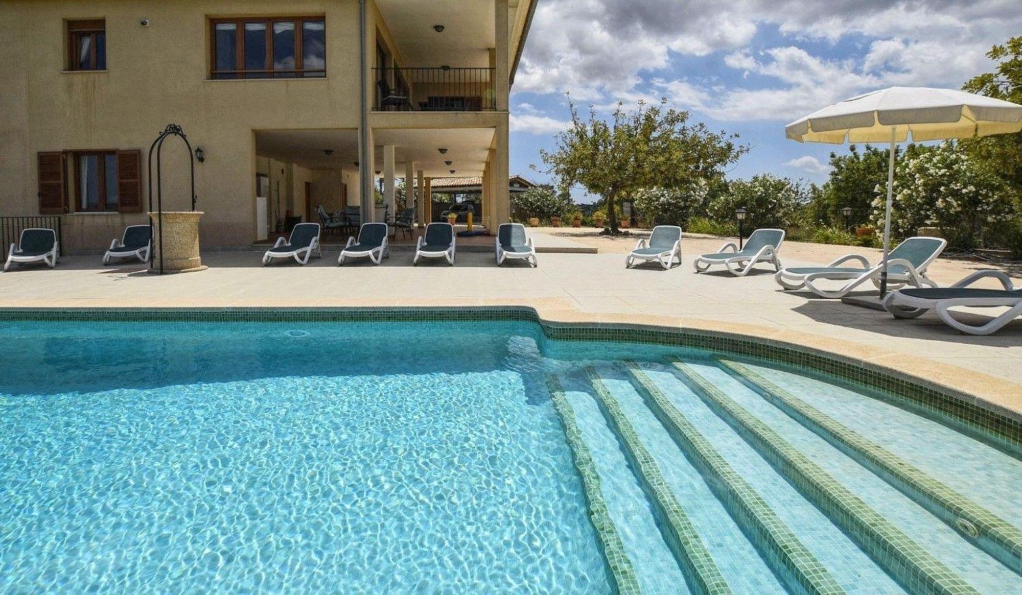 Fantastisches Kuerzlich Gebautes Mit Panoramablick, Pool Und Klimaanlage Ferienhaus *
